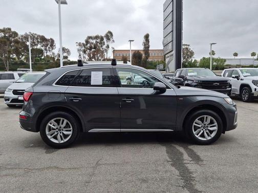 Daytona Gray Pearl 2022 Audi Q5 45 S line Premium