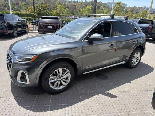 Daytona Gray Pearl 2022 Audi Q5 45 S line Premium