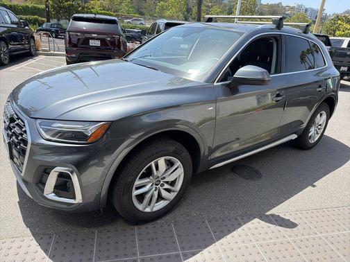 Daytona Gray Pearl 2022 Audi Q5 45 S line Premium