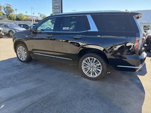 2025 Cadillac Escalade Premium Luxury