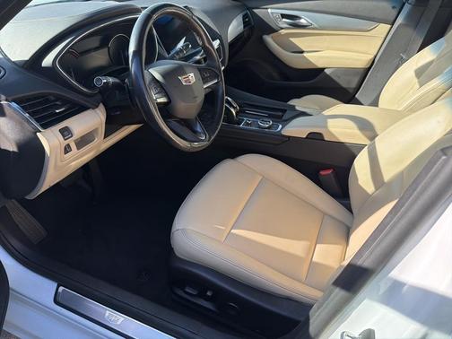 2023 Cadillac CT5 Luxury