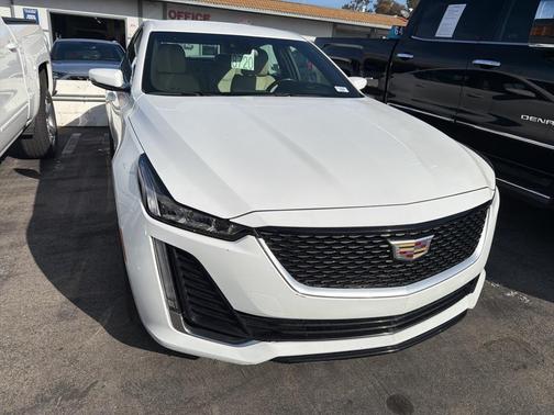 2023 Cadillac CT5 Luxury