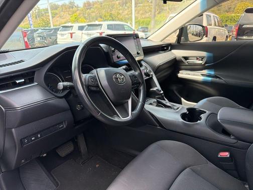 Blizzard Pearl 2021 Toyota Venza LE