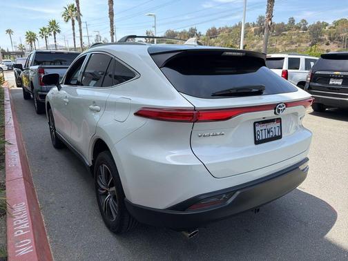 Blizzard Pearl 2021 Toyota Venza LE