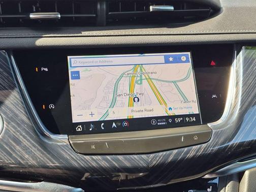 Argent Silver Metallic 2025 Cadillac XT6 Premium Luxury FWD