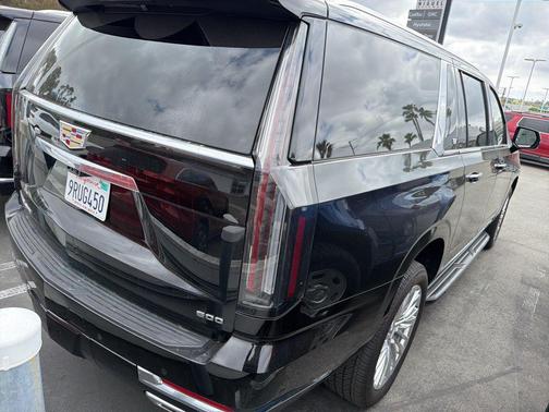 2025 Cadillac Escalade ESV Premium Luxury