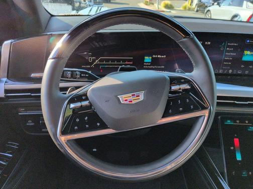 2025 Cadillac Escalade ESV Premium Luxury