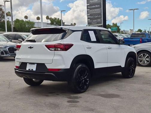 Summit White 2023 Chevrolet Trailblazer LS