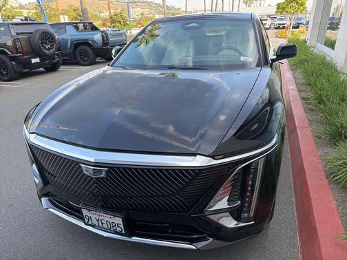 Stellar Black Metallic 2024 Cadillac LYRIQ Luxury
