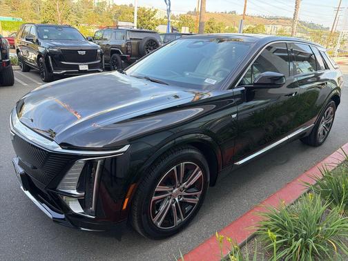 Stellar Black Metallic 2024 Cadillac LYRIQ Luxury