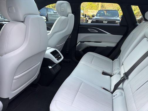 Stellar Black Metallic 2024 Cadillac LYRIQ Luxury