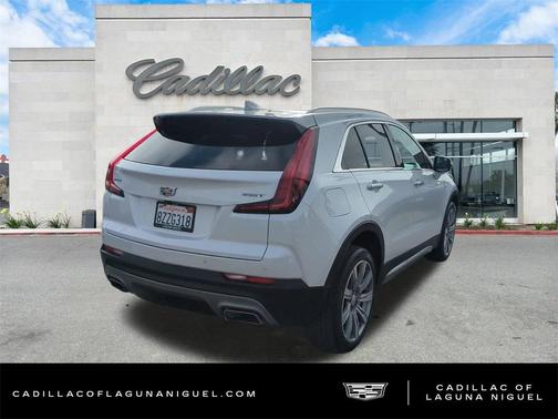 2022 Cadillac XT4 Premium Luxury