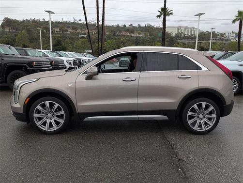 2023 Cadillac XT4 Premium Luxury