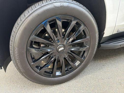 Crystal White Tricoat 2023 Cadillac Escalade Premium Luxury
