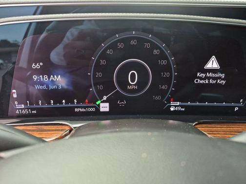 Crystal White Tricoat 2023 Cadillac Escalade Premium Luxury