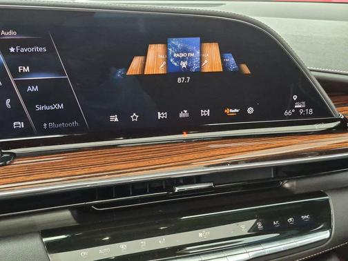 Crystal White Tricoat 2023 Cadillac Escalade Premium Luxury