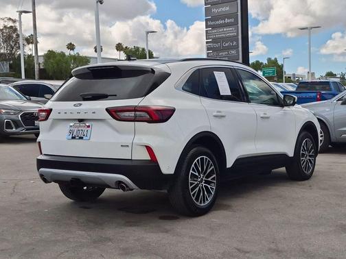 White Metallic 2024 Ford Escape PHEV SE