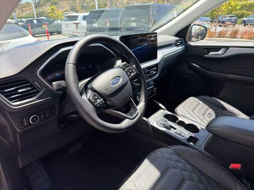 White Metallic 2024 Ford Escape PHEV SE
