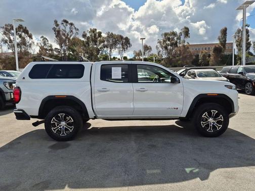 Summit White 2023 GMC Canyon AT4