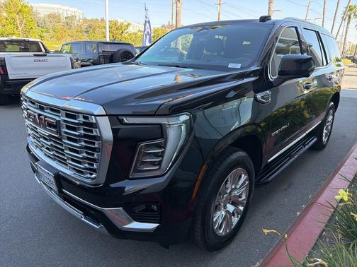 Onyx Black 2025 GMC Yukon Denali
