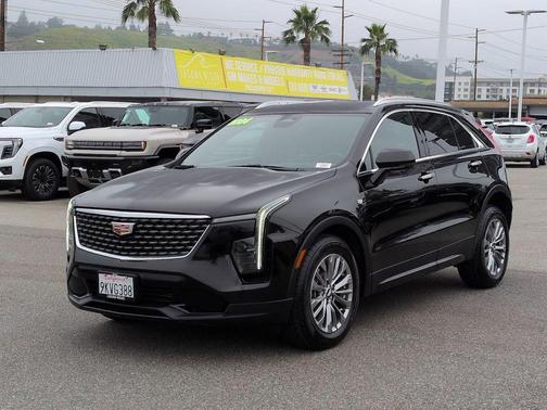 Stellar Black Metallic 2024 Cadillac XT4 Premium Luxury