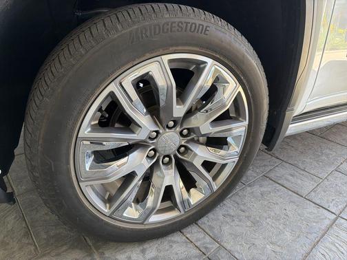 Summit White 2024 GMC Sierra 1500 Denali