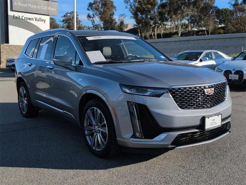 2025 Cadillac XT6 Premium Luxury FWD