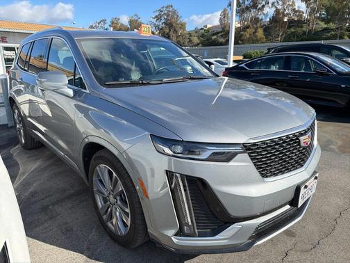 2025 Cadillac XT6 Premium Luxury FWD