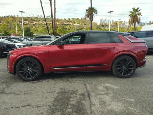 2026 Cadillac LYRIQ V