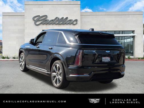 2025 Cadillac Escalade IQ Luxury 2