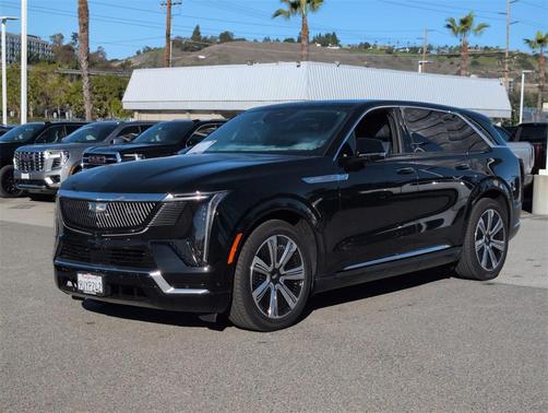 2025 Cadillac Escalade IQ Luxury 2