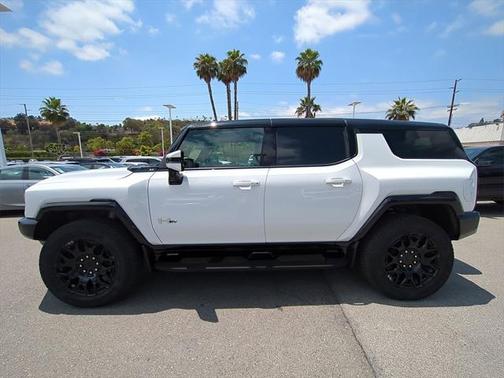 2025 GMC HUMMER EV SUV 2X