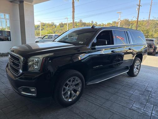 2020 GMC Yukon XL SLT
