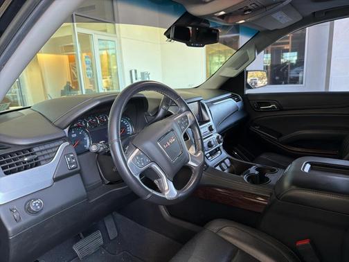 2020 GMC Yukon XL SLT