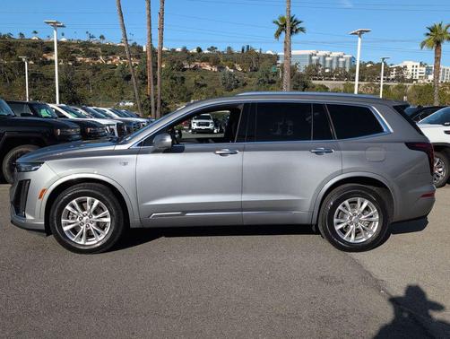 2023 Cadillac XT6 Luxury FWD