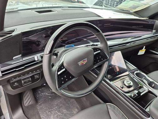 Argent Silver Metallic 2026 Cadillac Escalade Sport