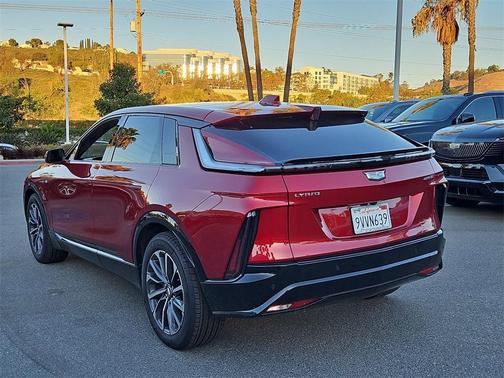 2025 Cadillac LYRIQ Sport