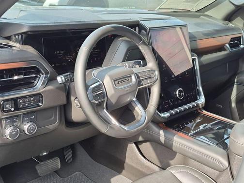 Onyx Black 2025 GMC Yukon Denali