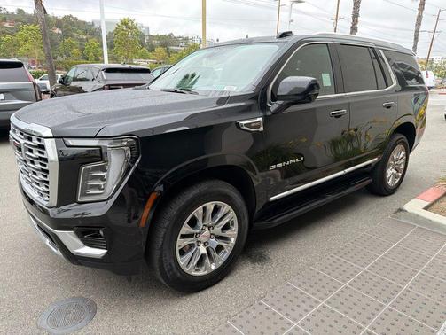 Onyx Black 2025 GMC Yukon Denali