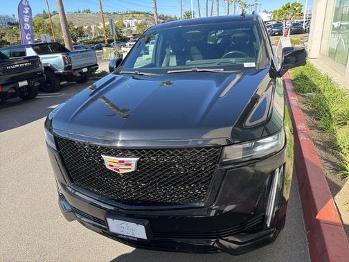 2023 Cadillac Escalade Sport