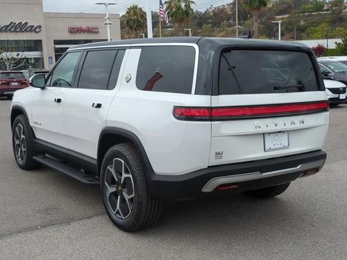 2023 Rivian R1S Adventure