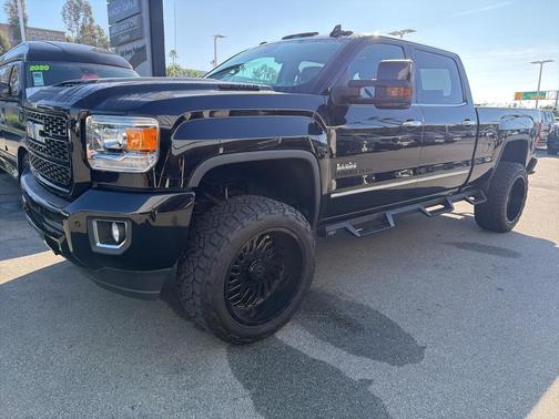 2019 GMC Sierra 2500 Denali