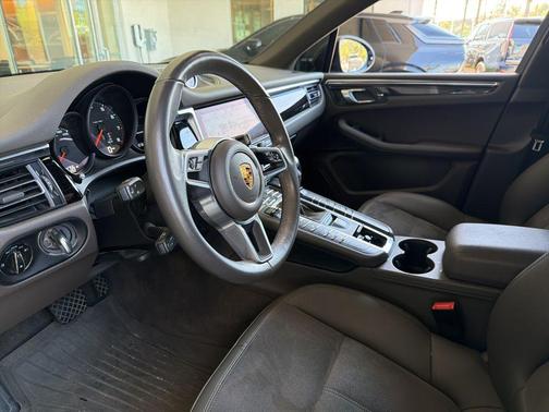 Blue 2021 Porsche Macan Base