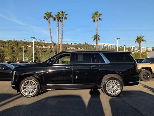 2025 Cadillac Escalade ESV Premium Luxury