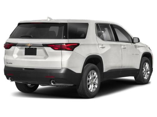 Iridescent Pearl Tricoat 2022 Chevrolet Traverse Premier