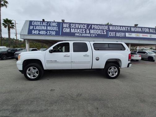 Summit White 2011 GMC Sierra 2500 Denali
