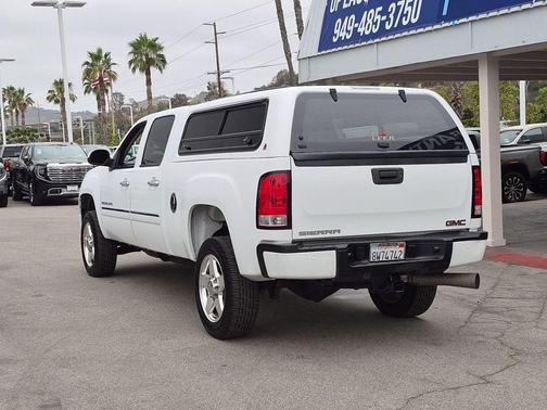 Summit White 2011 GMC Sierra 2500 Denali