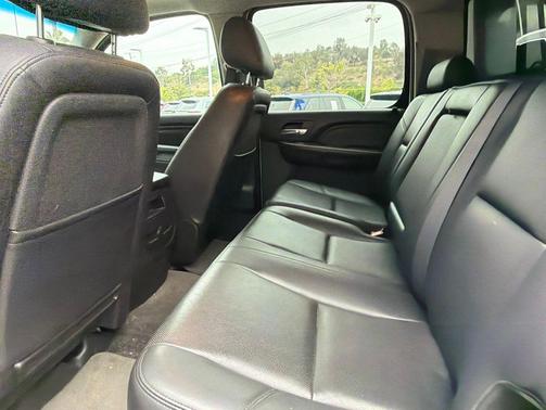 Summit White 2011 GMC Sierra 2500 Denali