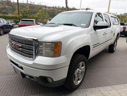 Summit White 2011 GMC Sierra 2500 Denali