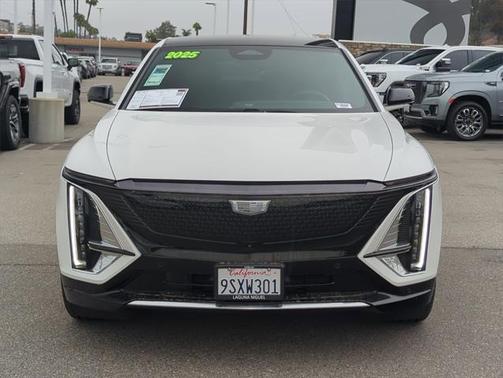 2025 Cadillac LYRIQ Sport